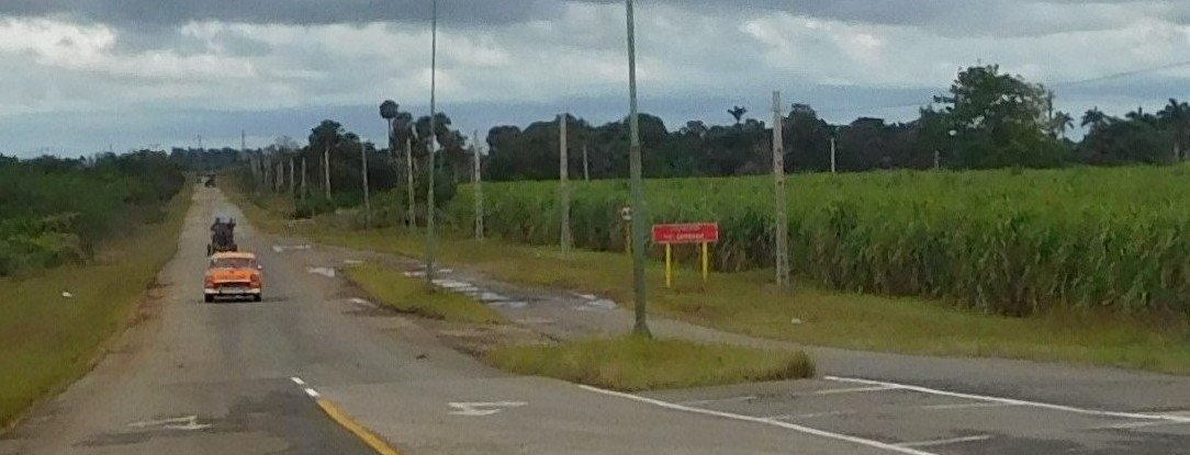 Road leaving Vinales